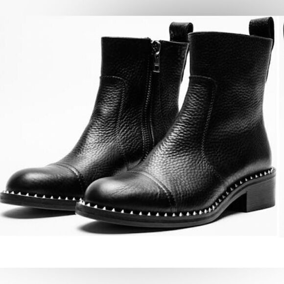 Zadig & Voltaire Empress Clous Textured Leather Ankle Boots NWOB, With Dust Bag - Picture 3 of 17